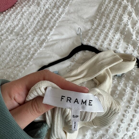 Frame Long Sleeve Top Rib Knit Fitted Scooped Square Neckline Size Small In Bone - Picture 3 of 10